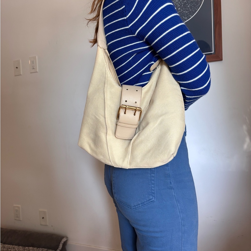 Elegant Cream Shoulder Bag